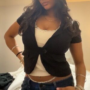 XOXO Short-Sleeve Black Tailored Blazer Top